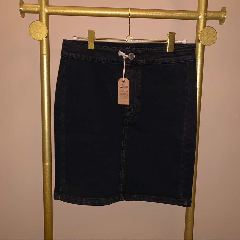 American Eagle Outfitters black pencil skirt 6